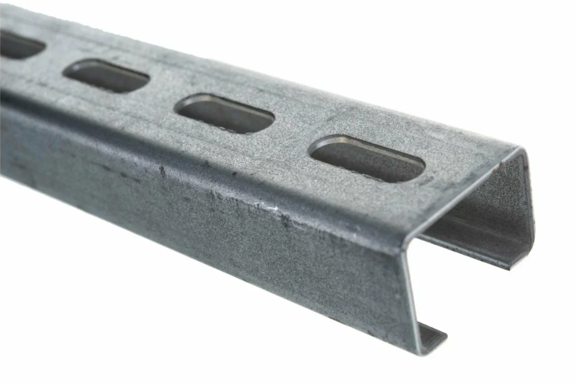 Оцинкованный монтажный профиль — поверхность и кромка после реза